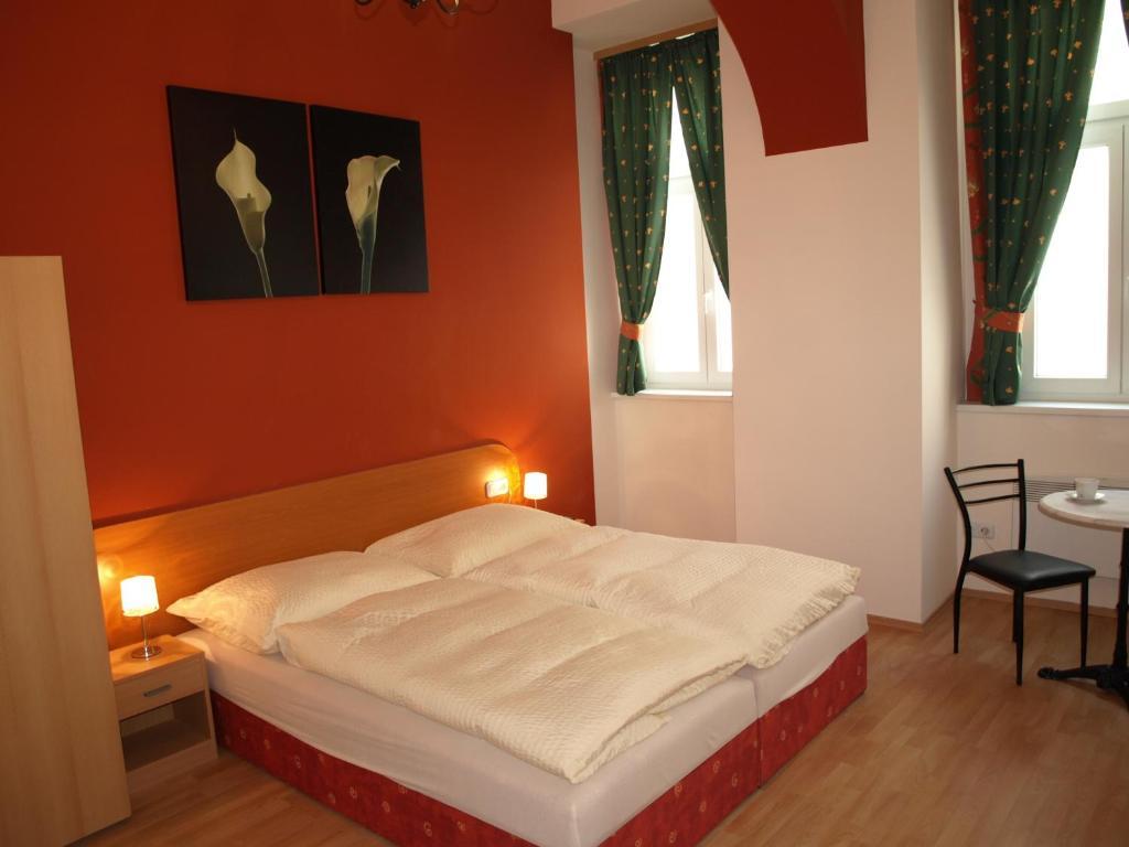 Pension Tal Studios Vienna Room photo